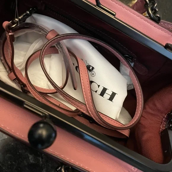 💖Coach purse & matching bracelet!!! - Picture 9 of 13